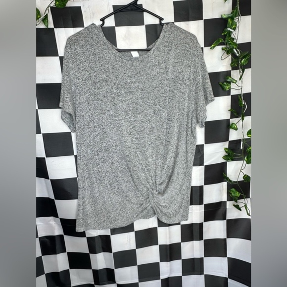 Old navy XL GRAY TOP WITH‎ KNOTT
